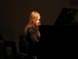 529ca44b-93cc-445e-8adc-19bdc8149910_1_105_c